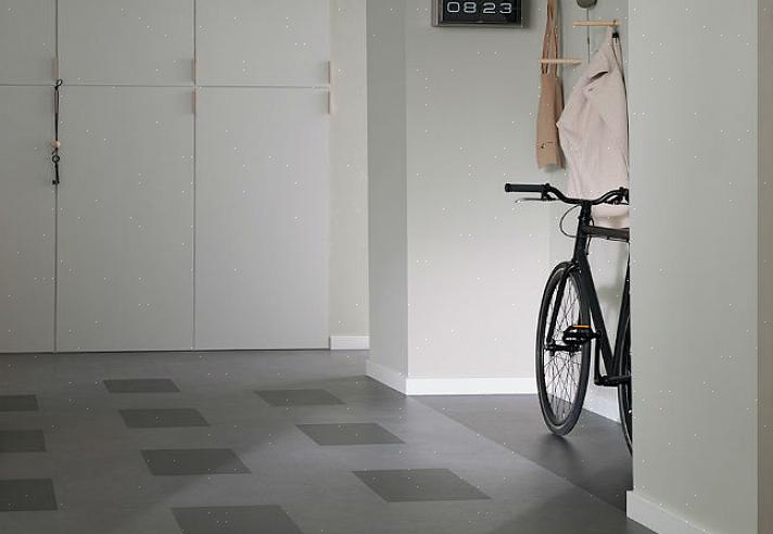 Linoleum bør kun installeres over en helt tør