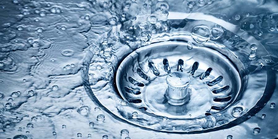 Skal du først aflade vasken