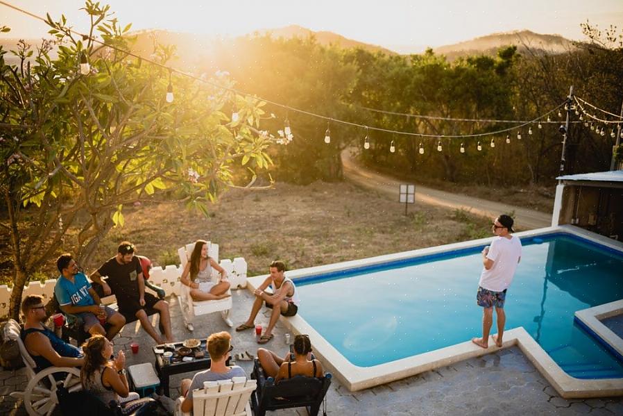 Skønheden ved en poolfest er