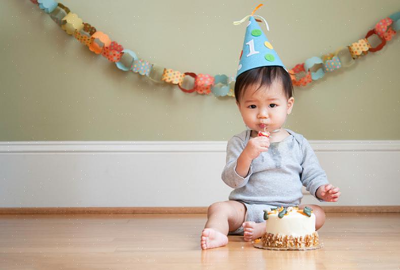 Din baby er ved at tage de første babysteg