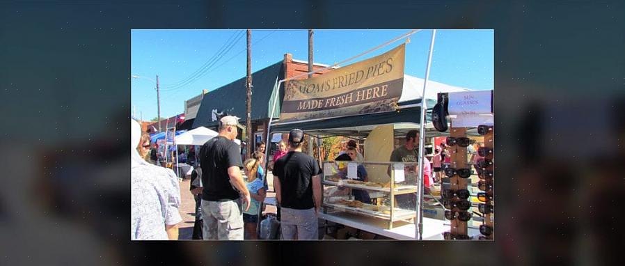 Ruten til Antique Alley Texas dækker mere end 30 miles af salget fra Cleburne til Maypearl