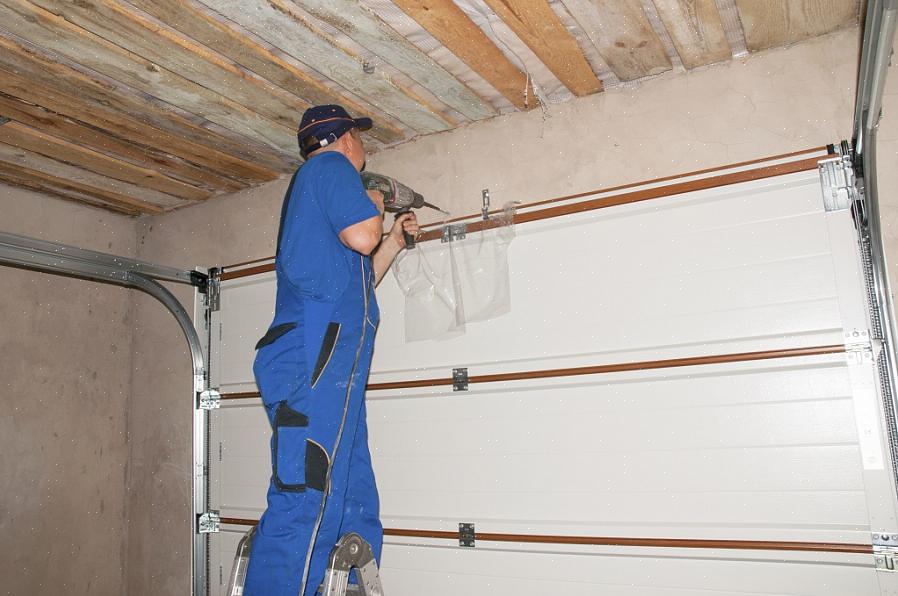 Loft uden også at isolere den store garageport