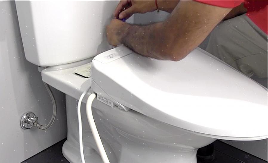 Installation af vandforsyningsledninger på bidet svarer til installation af varmt