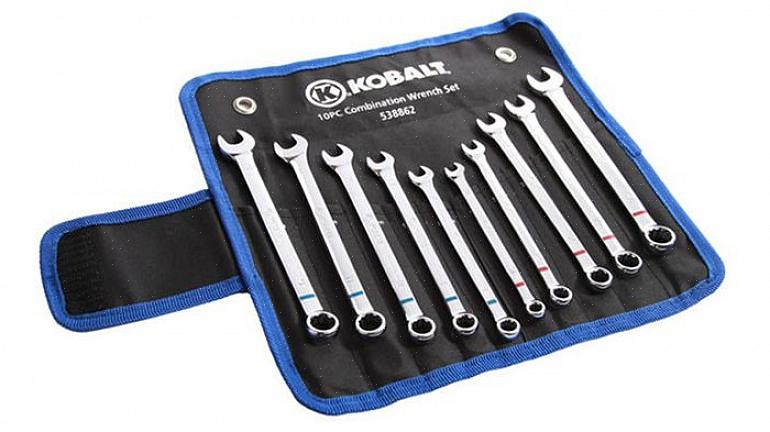 Fakkelen tjener til at smelte loddet