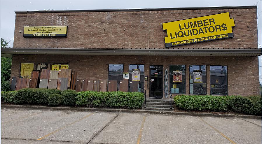 Lumber Liquidators sælger en bred vifte af luksuriøse vinylplankegulve samt en stiv kerneplank