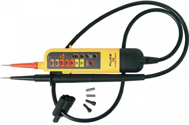 Test af kontinuitet med en multitester udføres ved hjælp af ohm-indstillingen på værktøjet