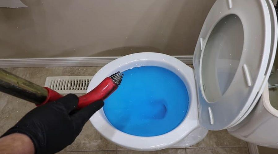 Flangen passer ind i hullet i din toiletskål for en god tætning